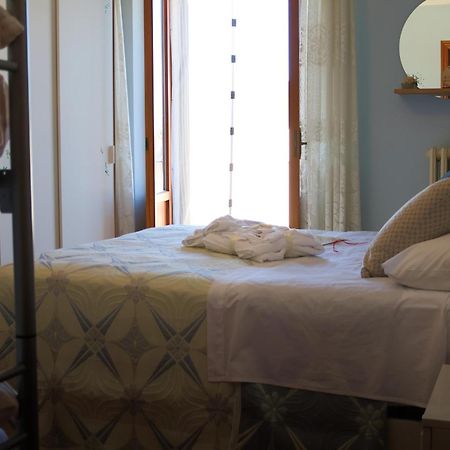 Bed and Breakfast La Casa Di Cristina Commino Esterno foto