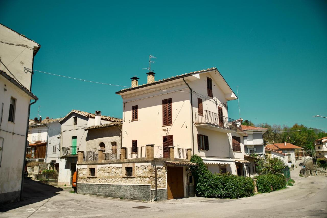 Bed and Breakfast La Casa Di Cristina Commino Esterno foto