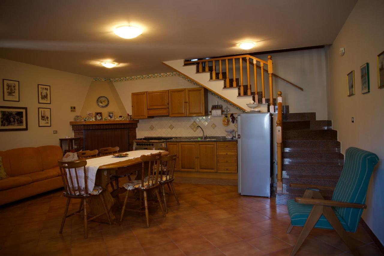 Bed and Breakfast La Casa Di Cristina Commino Esterno foto