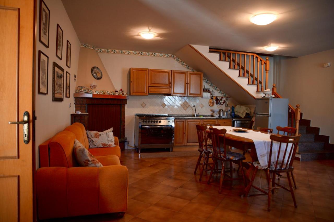 Bed and Breakfast La Casa Di Cristina Commino Esterno foto